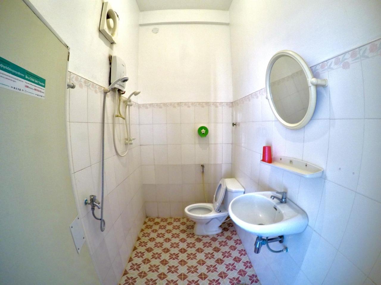 Hengheng II Guest House Krâchéh Zewnętrze zdjęcie