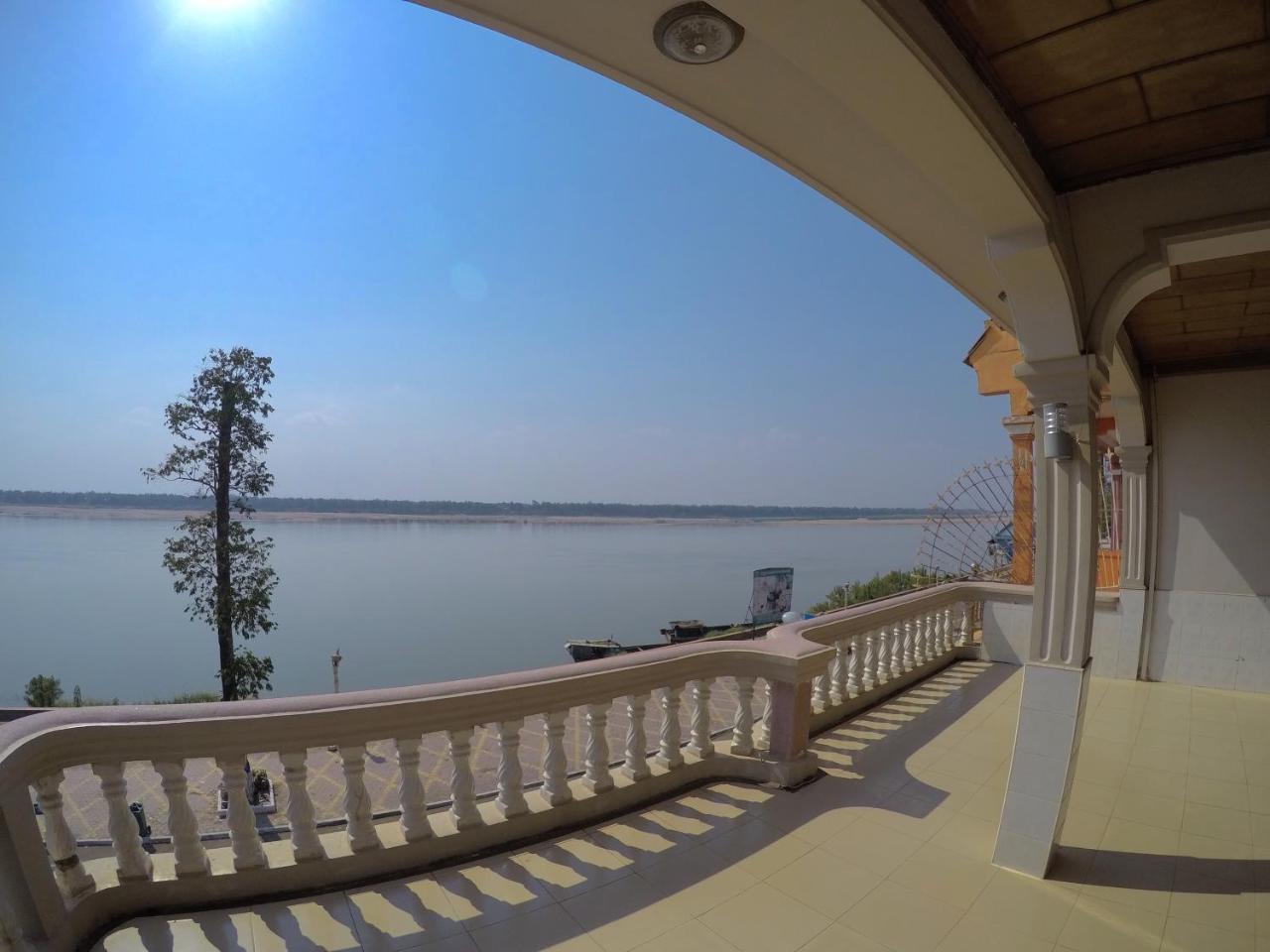 Hengheng II Guest House Krâchéh Zewnętrze zdjęcie